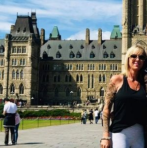 Meet your Posher, Sadia